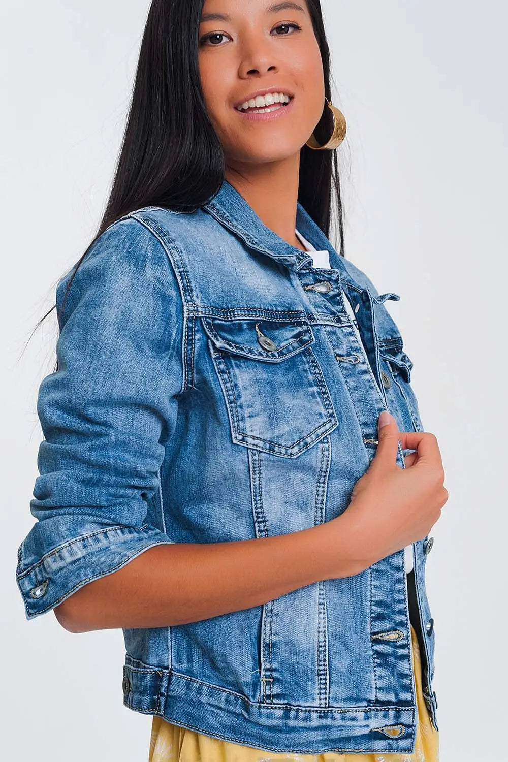 Cropped denim jacket in light blue wash - Jackets
