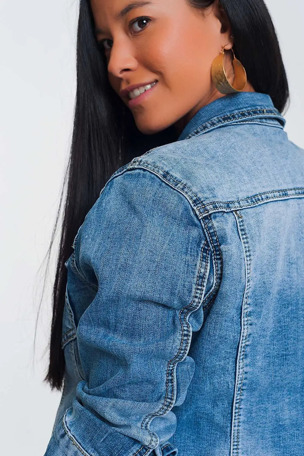 Cropped denim jacket in light blue wash - Jackets