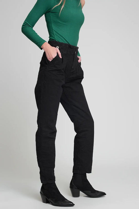 Jeans with paper bag waist and button details in black - Colored Jeans