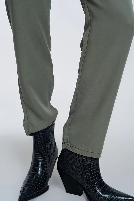 Pants with tie waist in green - Pants