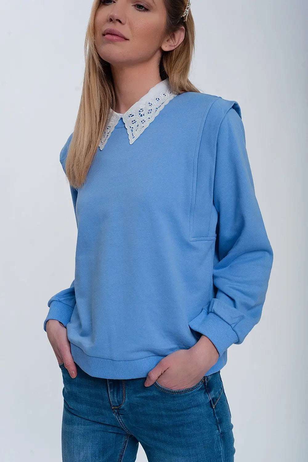 Boyfriend sweatshirt with shoulder details in blue - Sweaters