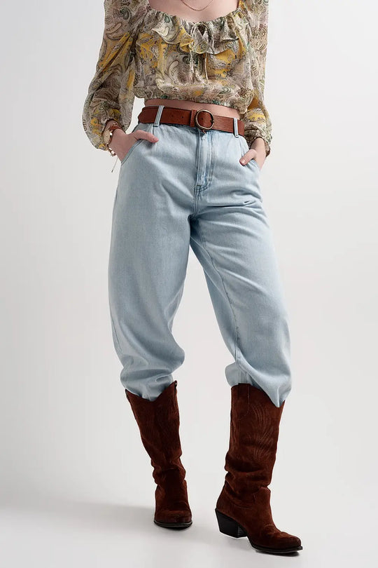High rise slouchy mom jeans in lightwash