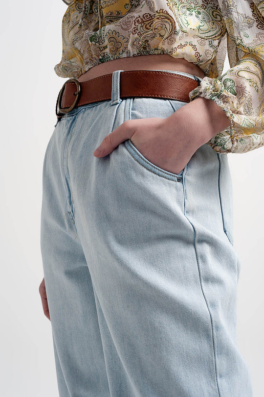 High rise slouchy mom jeans in lightwash