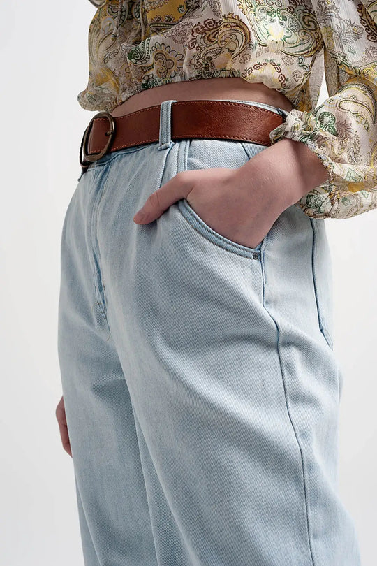 High rise slouchy mom jeans in lightwash