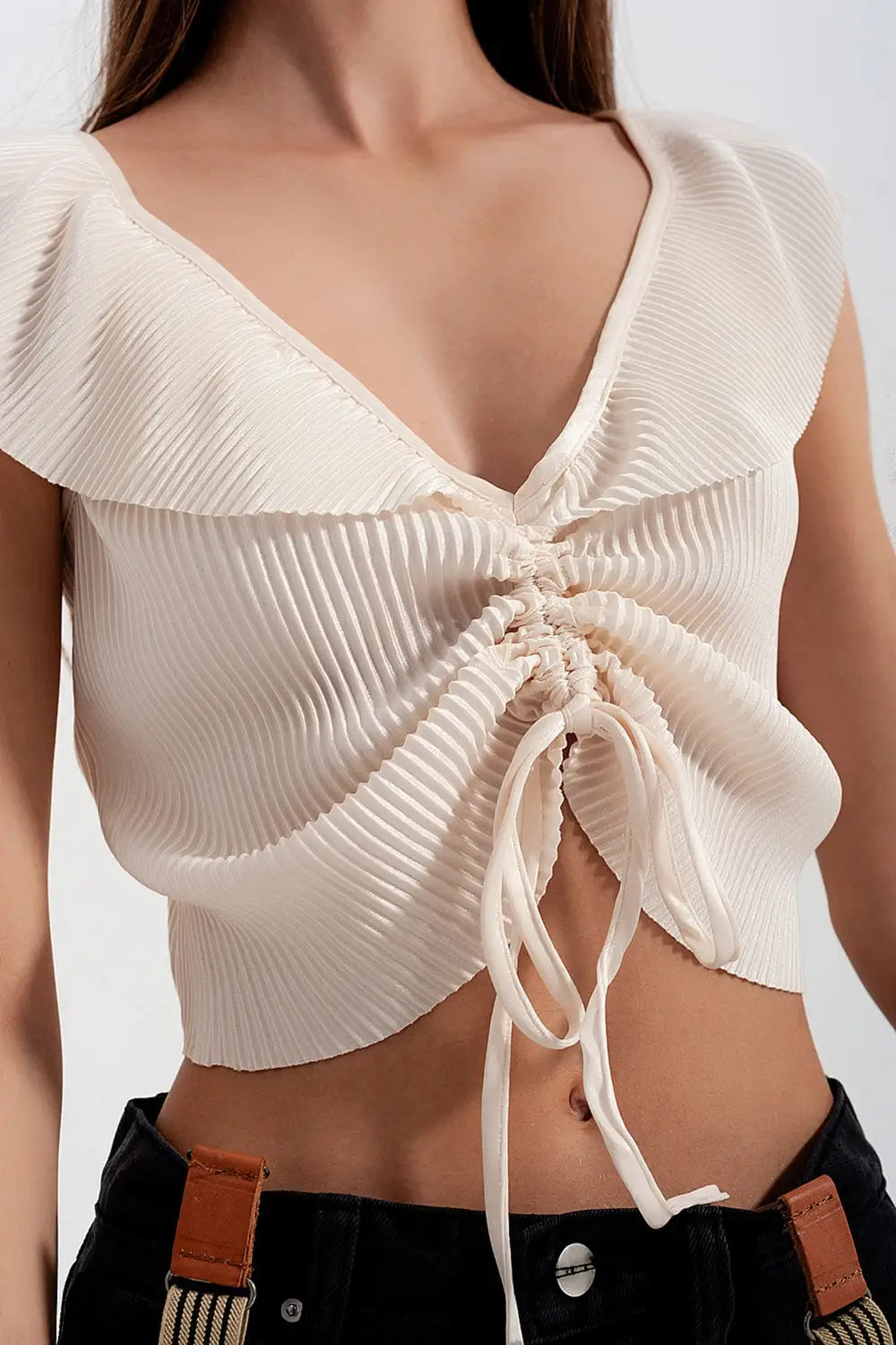 Tie front shirred detail volume sleeve crop top in cream - Shirts Tops