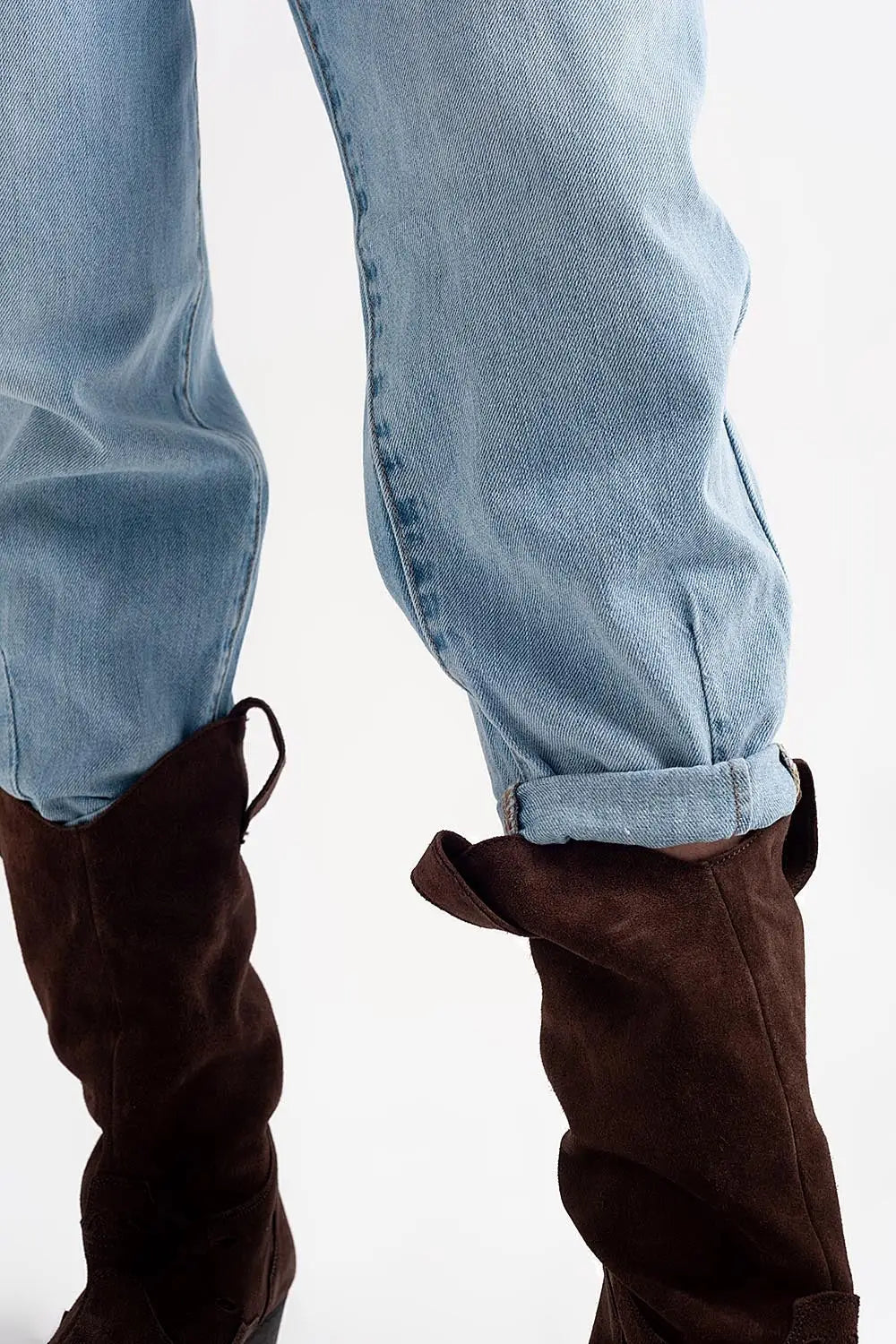 High rise relaxed jeans with pleat front in bleach wash