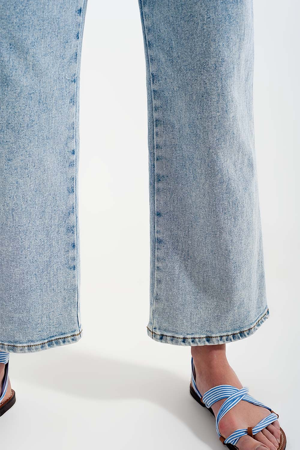 High rise wide leg jeans in bleach wash