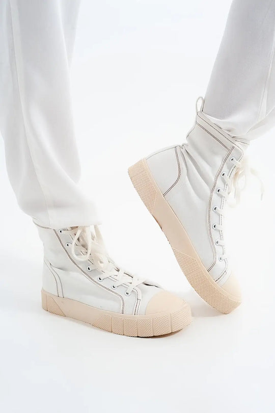 Lightweight Pants with tie waist in white - Pants