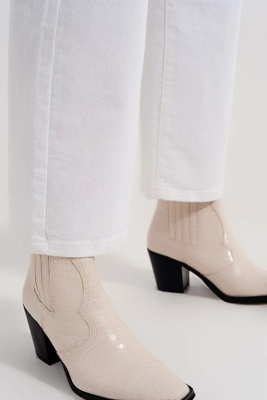 Straight leg ankle grazer jeans in white
