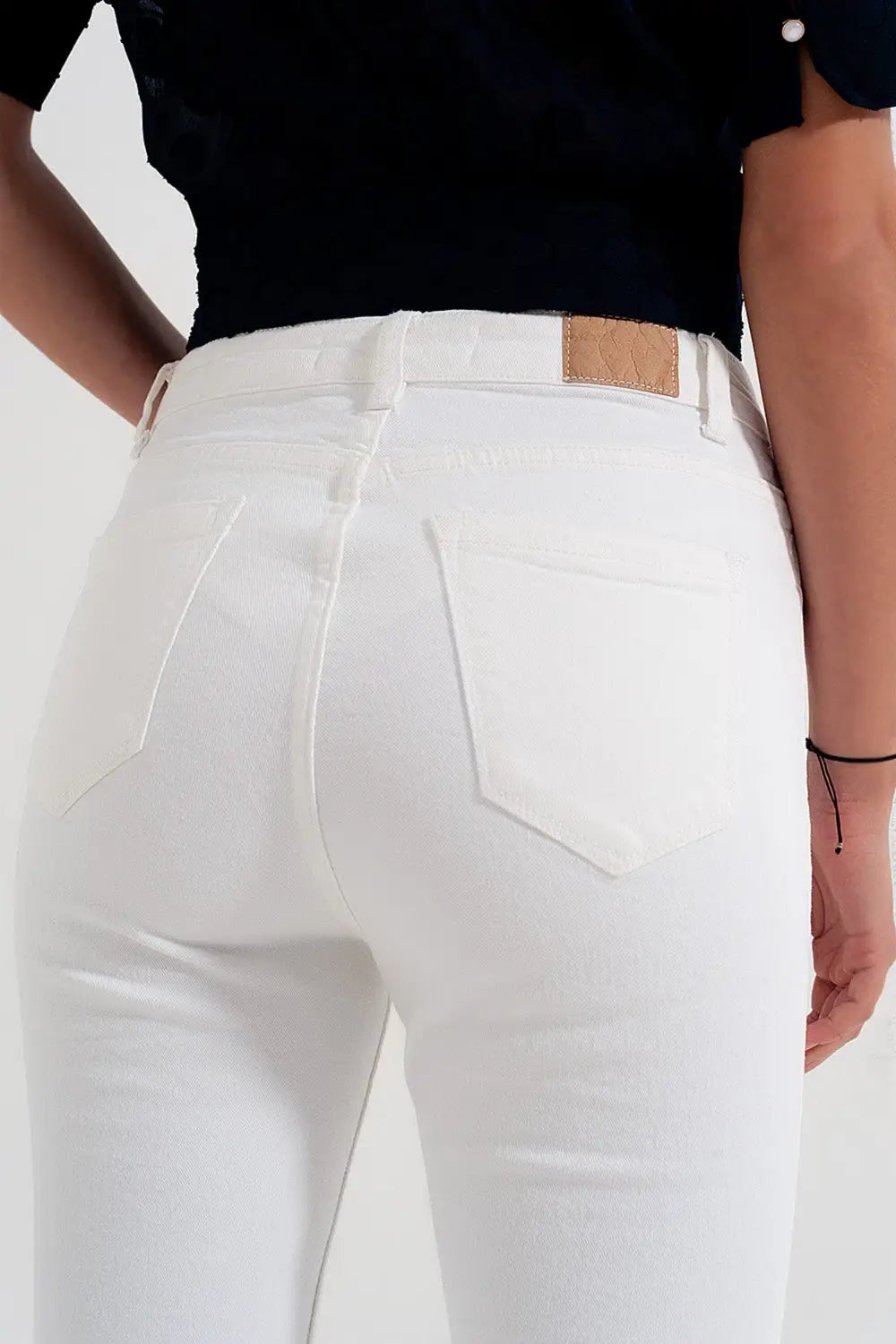 Rigid cropped flare jeans in cream with raw hem - Colored Jeans