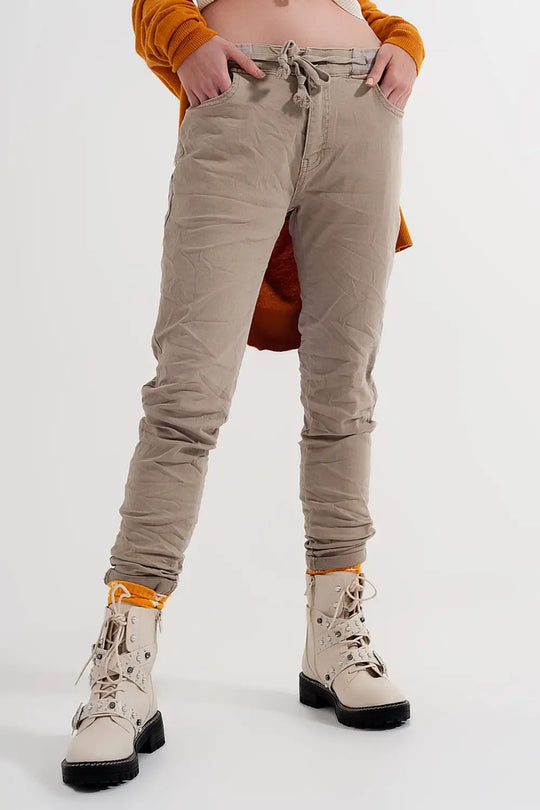 Skinny chinos with elastic waist beige - Colored Jeans
