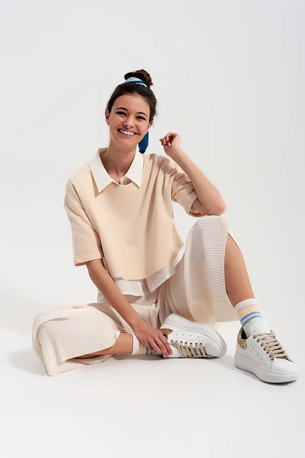 Relaxed wide leg trousers in plisse cream - Pants