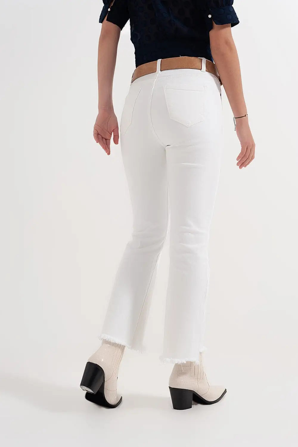straight Pants in white with wide ankles - Colored Jeans