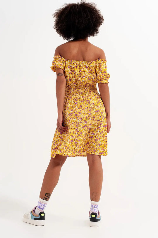 Mini dress with shirred detail in yellow ditsy floral print - Dresses