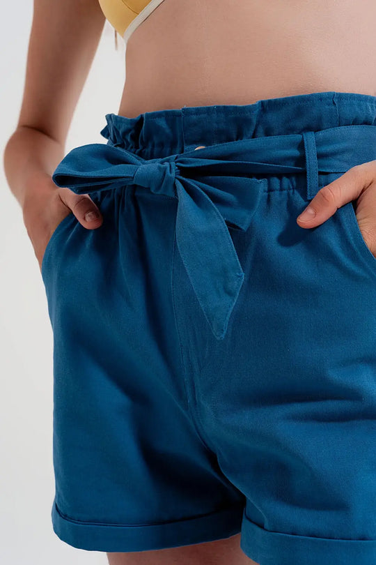Shorts with belted waist in blue - Pants