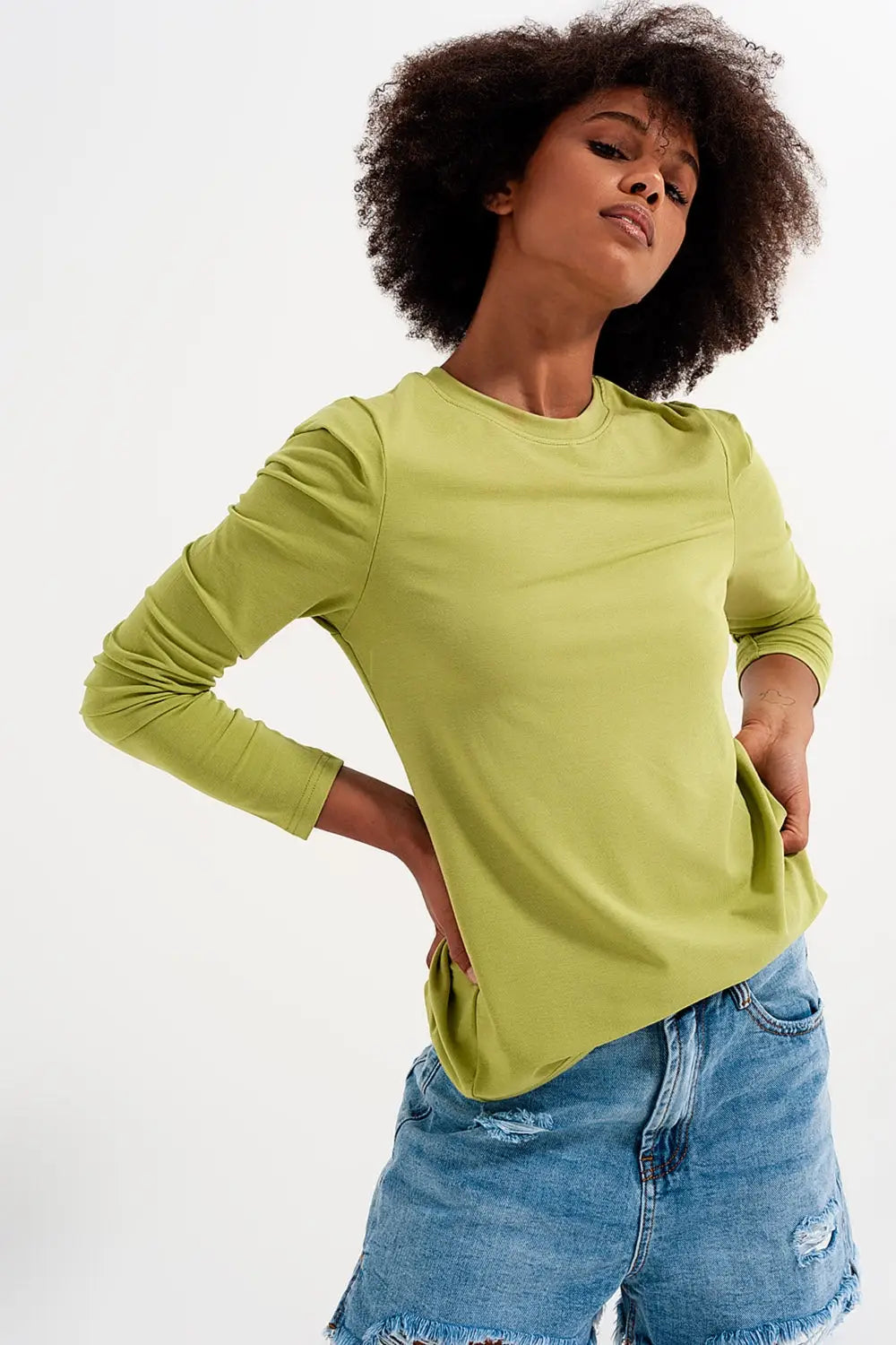 Long sleeve top with shoulder detail in green - T-Shirts