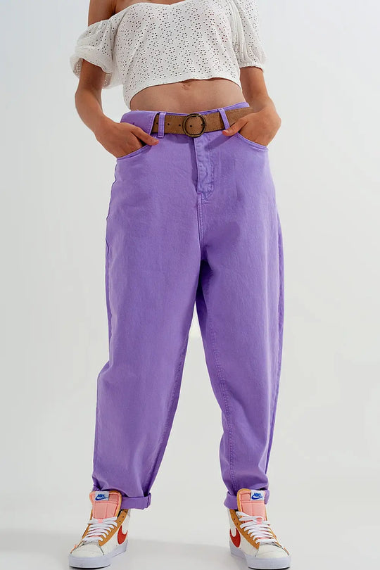 High waisted loose tapered leg jeans in purple - Colored Jeans