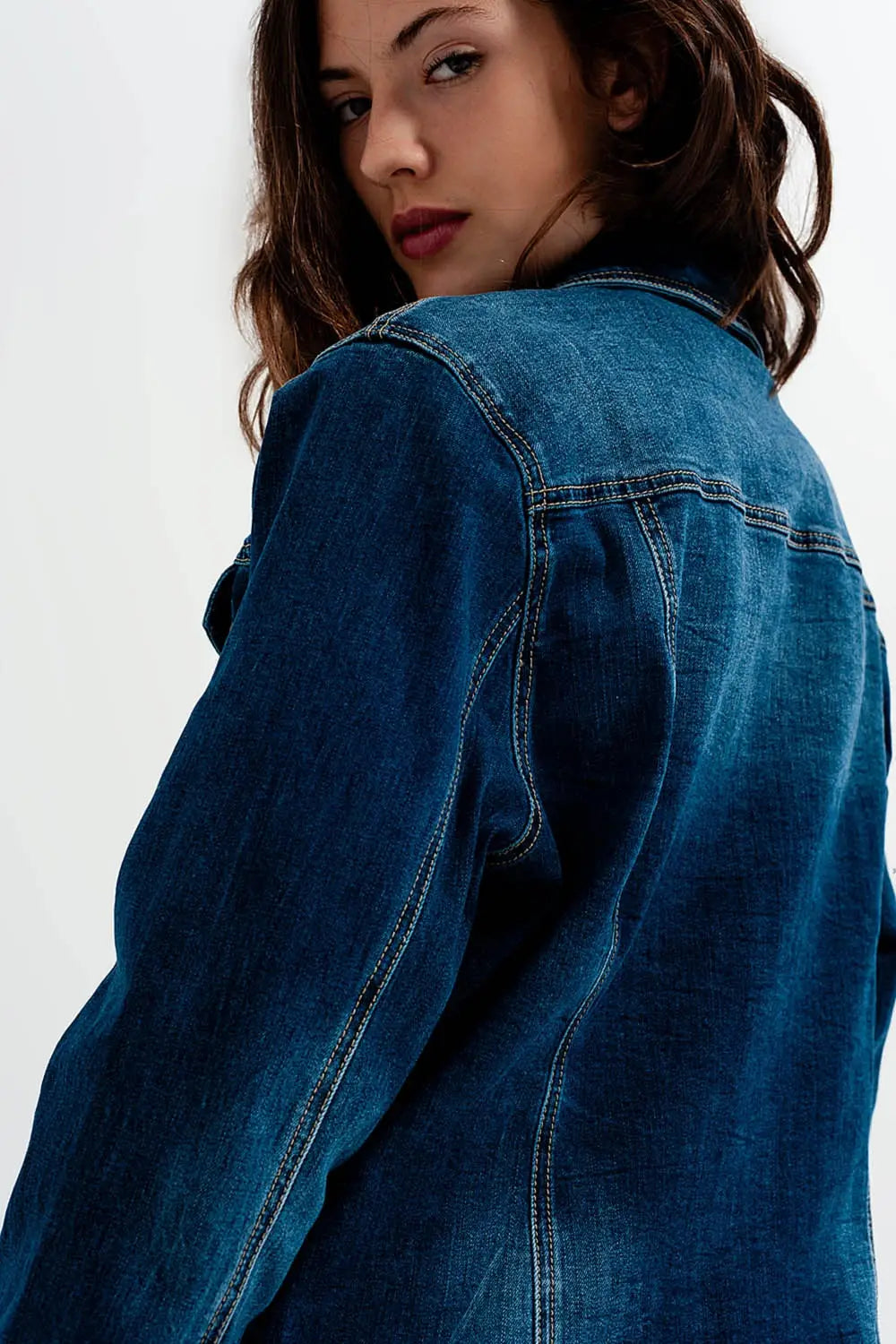 Cropped denim jacket in darkwash blue - Jackets