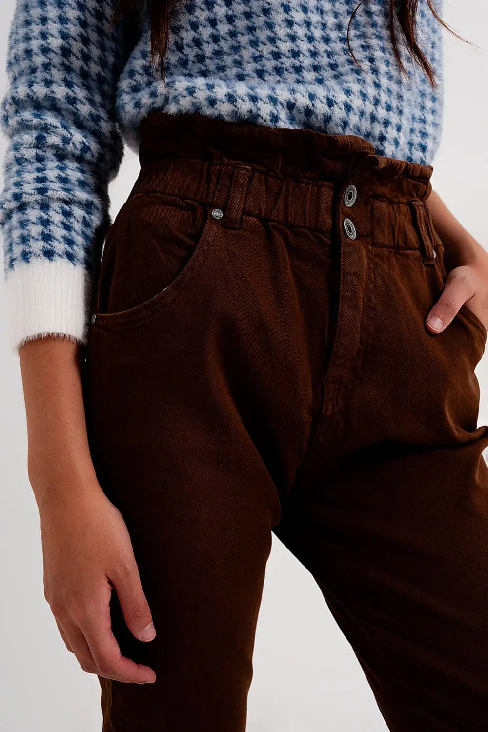 Elasticated paper bag waist mom jean in brown - Colored Jeans