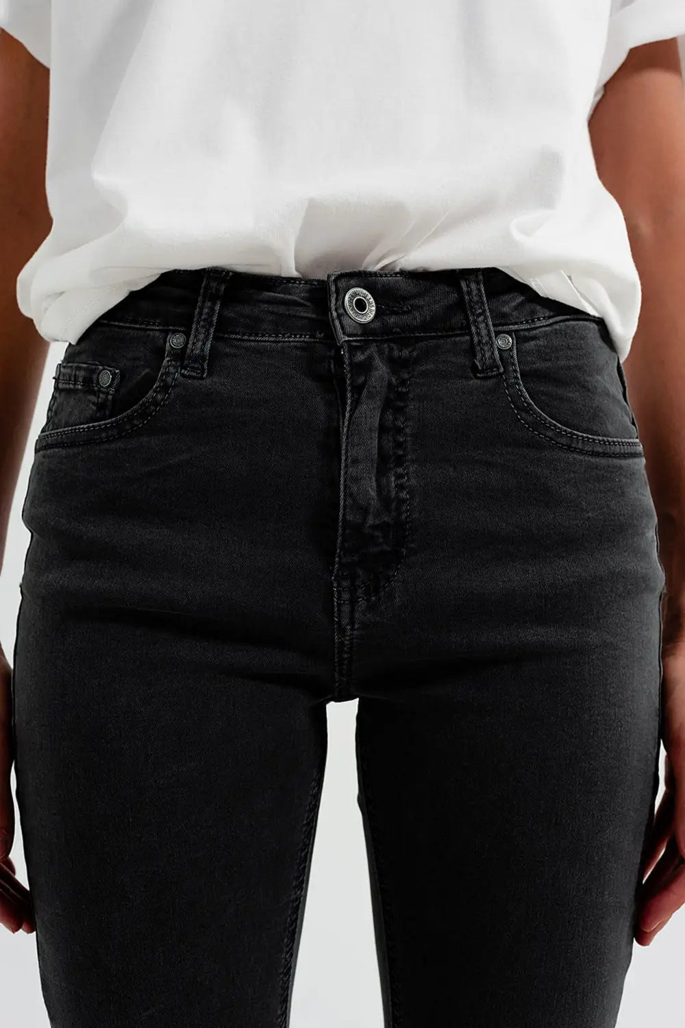 Flare jeans in dark grey with asymmetric detail - Colored Jeans