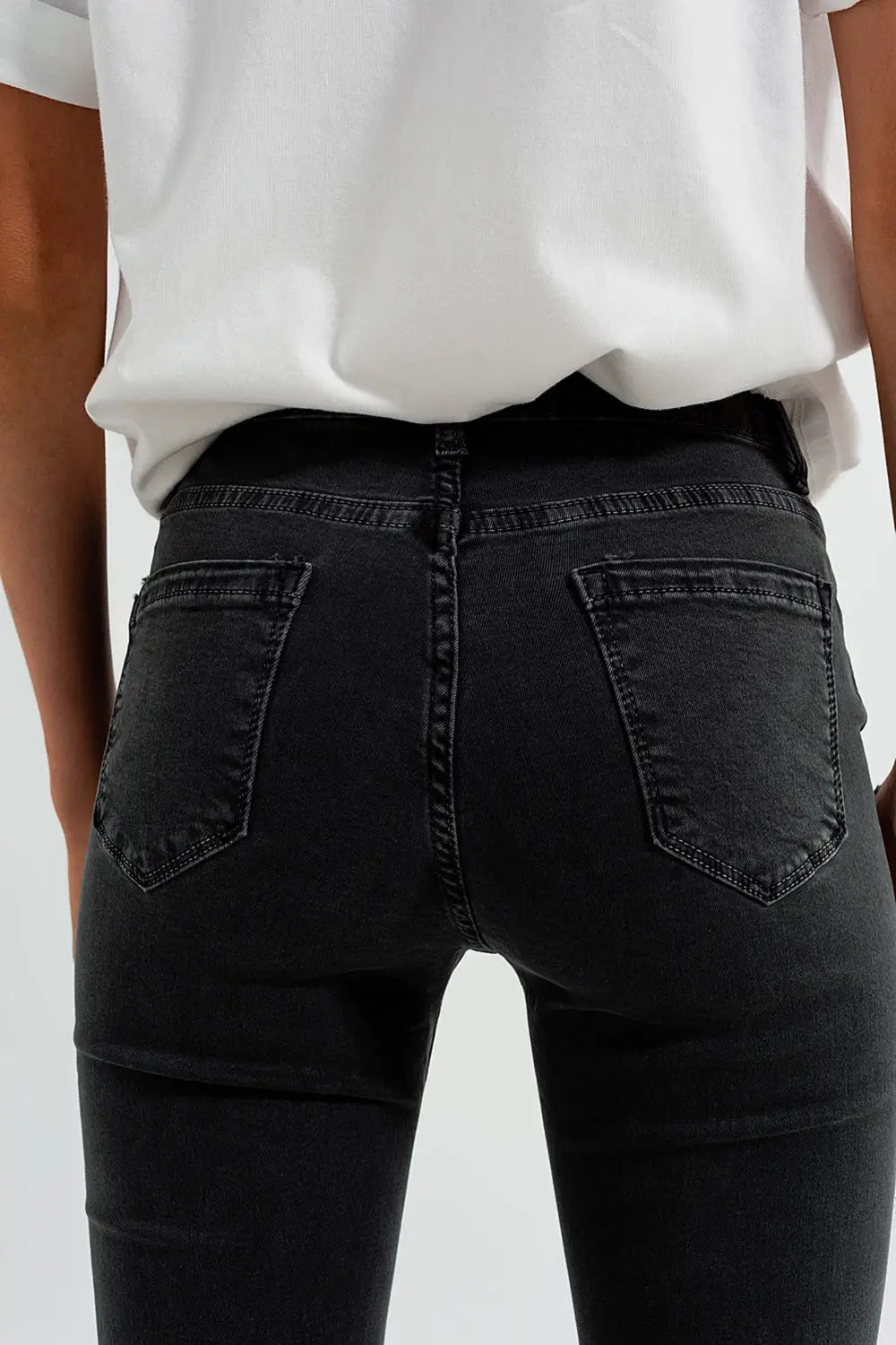 Flare jeans in dark grey with asymmetric detail - Colored Jeans