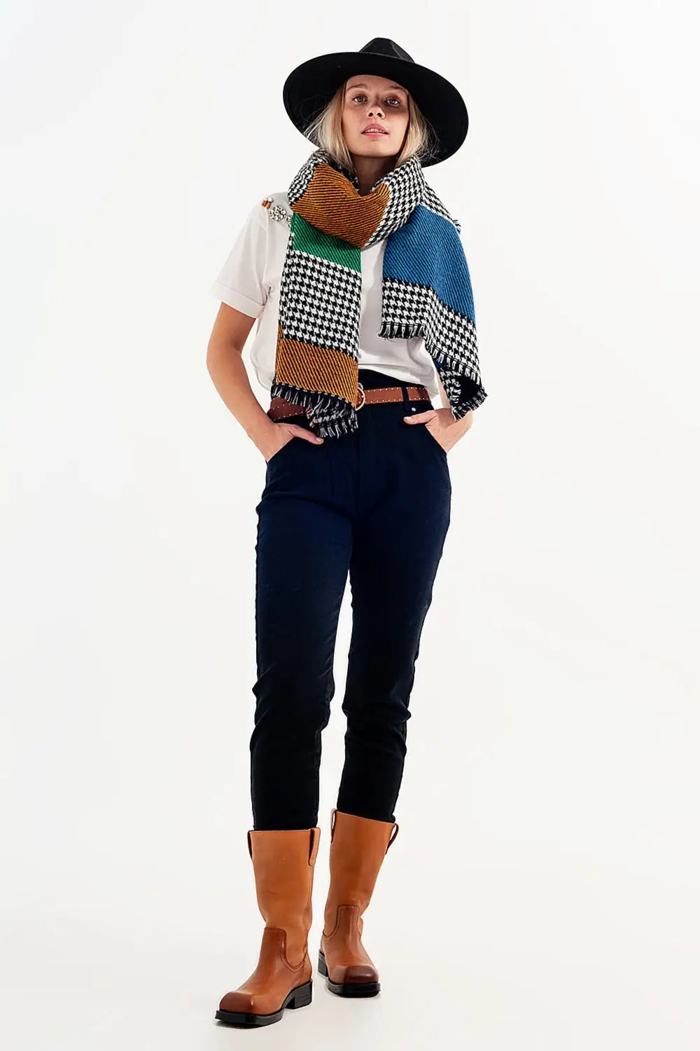 Stretch paperbag waist straigh Jeans in black - Colored Jeans