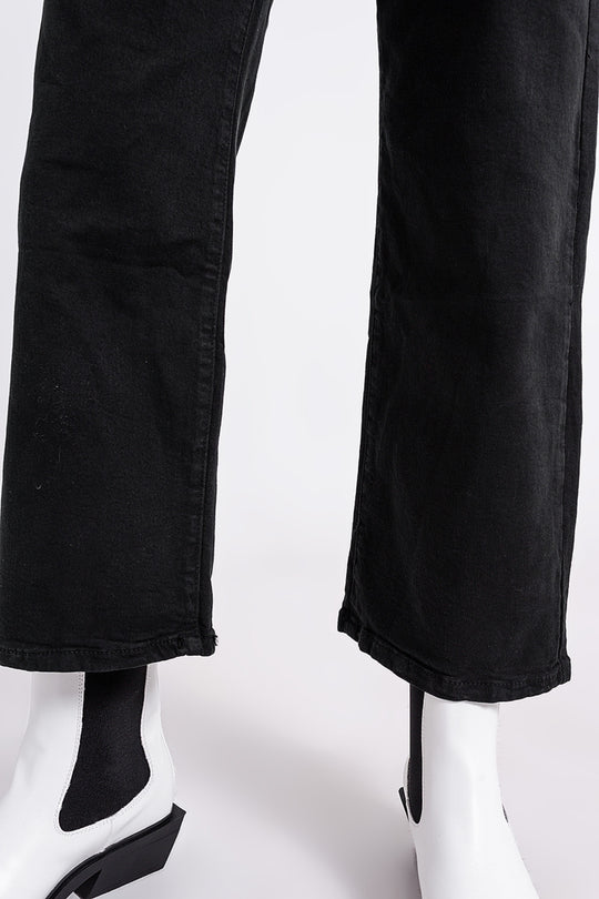 Cropped wide leg jeans in black