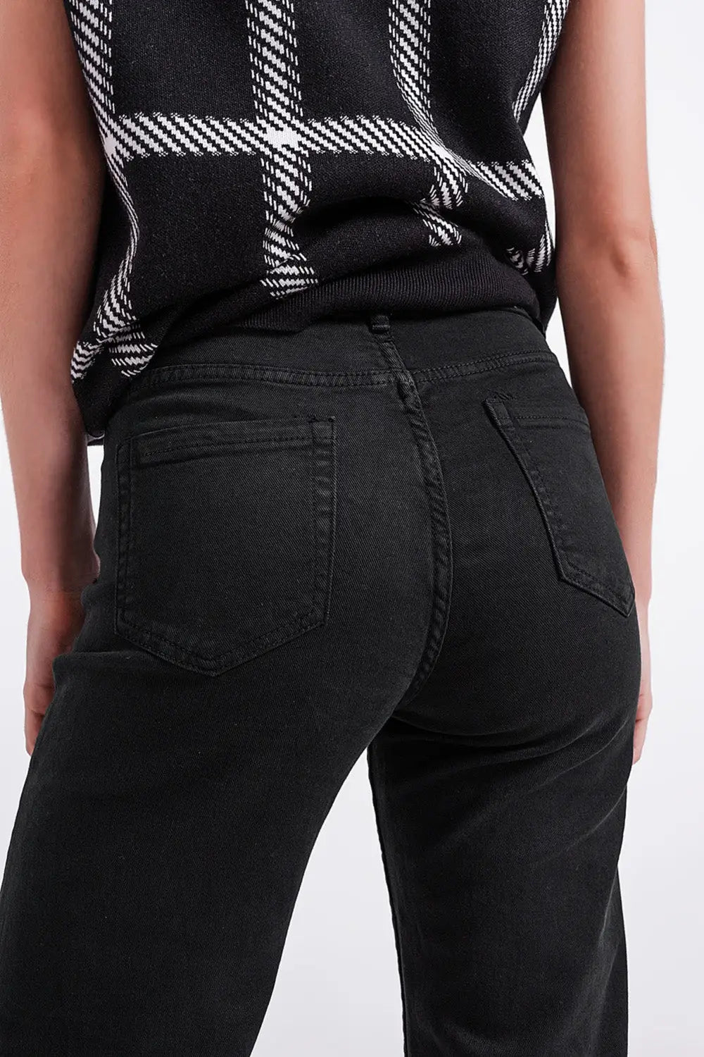 Cropped wide leg jeans in black - Colored Jeans