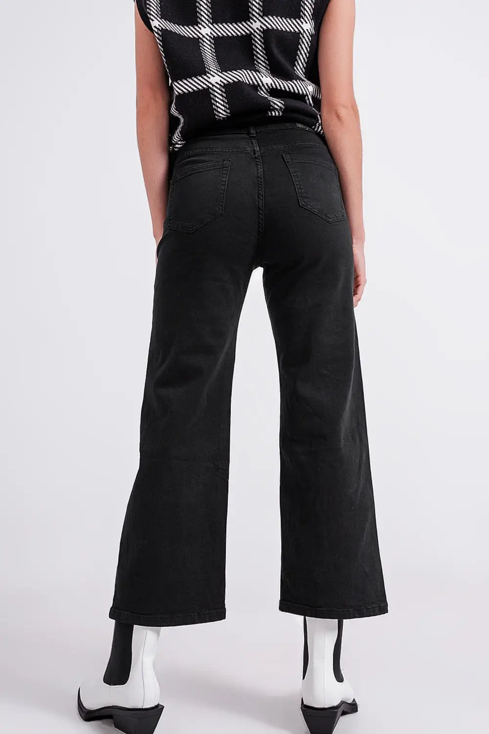 Cropped wide leg jeans in black - Colored Jeans