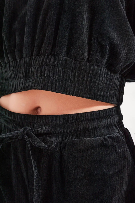Zip through hoodie in black - Sweaters