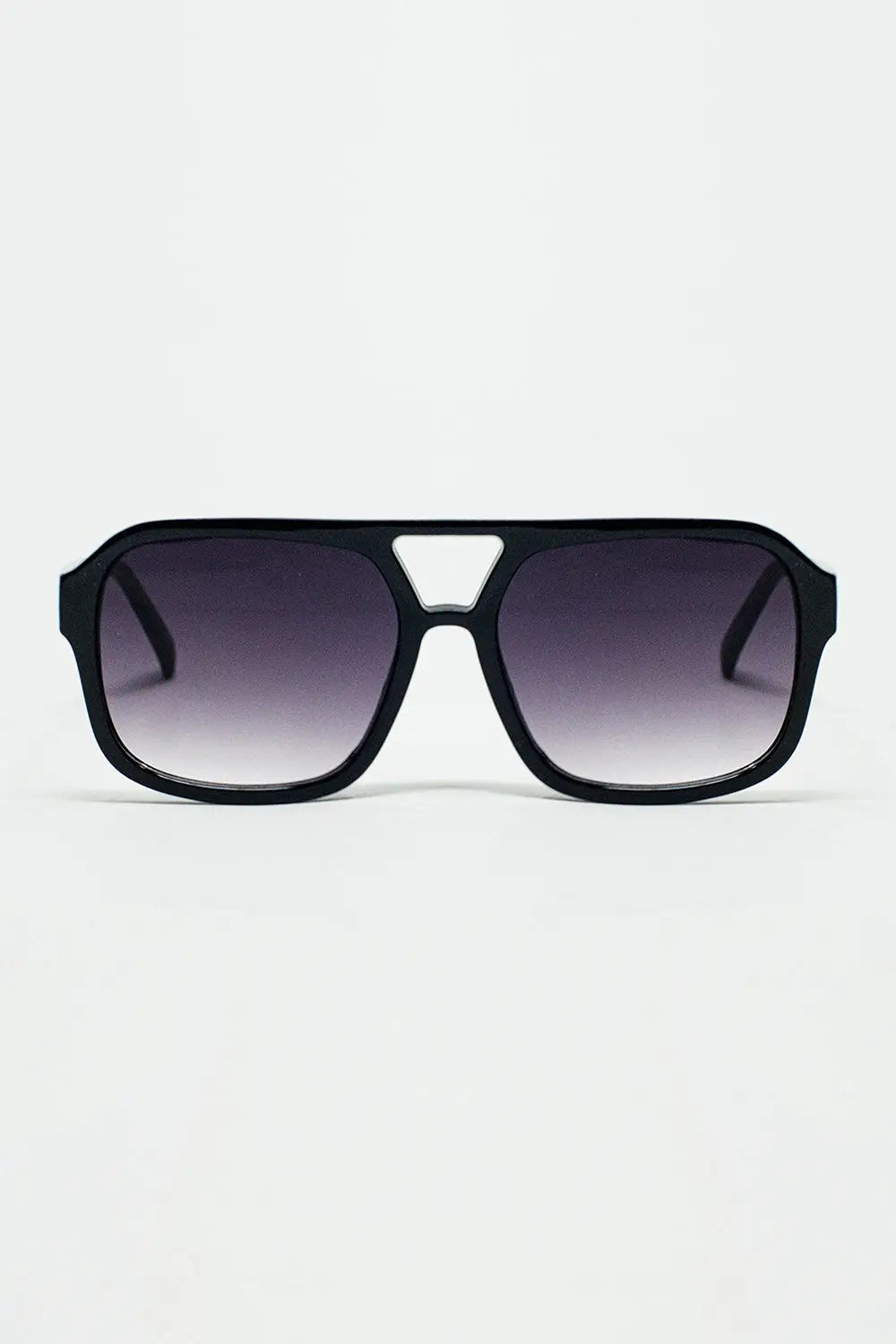 Q2 70's Aviator Sunglasses With Smoke Black Lense in Black