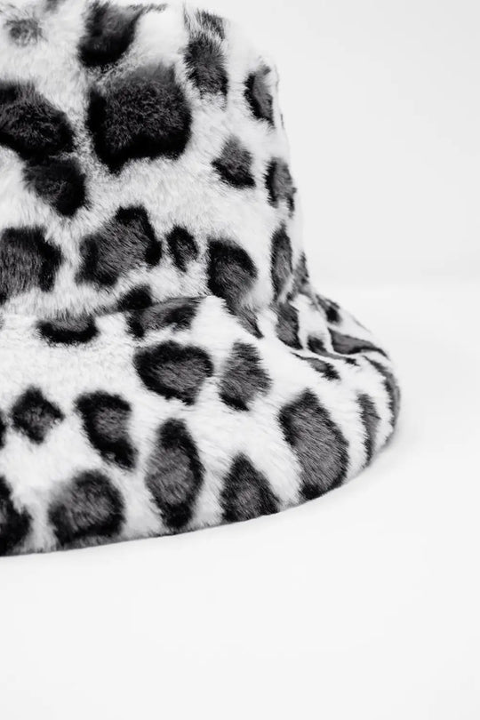 White bucket hat in animal print - WHITE / ONE - Hats