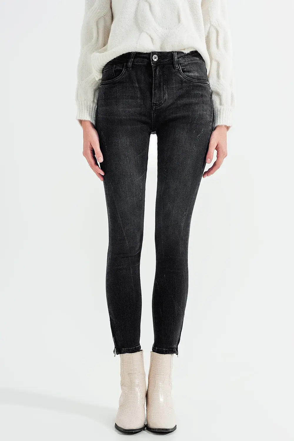 Skinny jeans with ankle zip in black wash - Colored Jeans