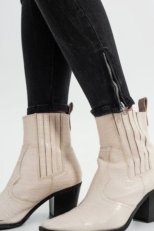 Skinny jeans with ankle zip in black wash - Colored Jeans