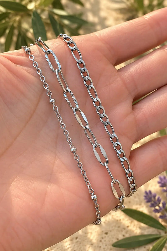 MULTI CHAIN NECKLACE