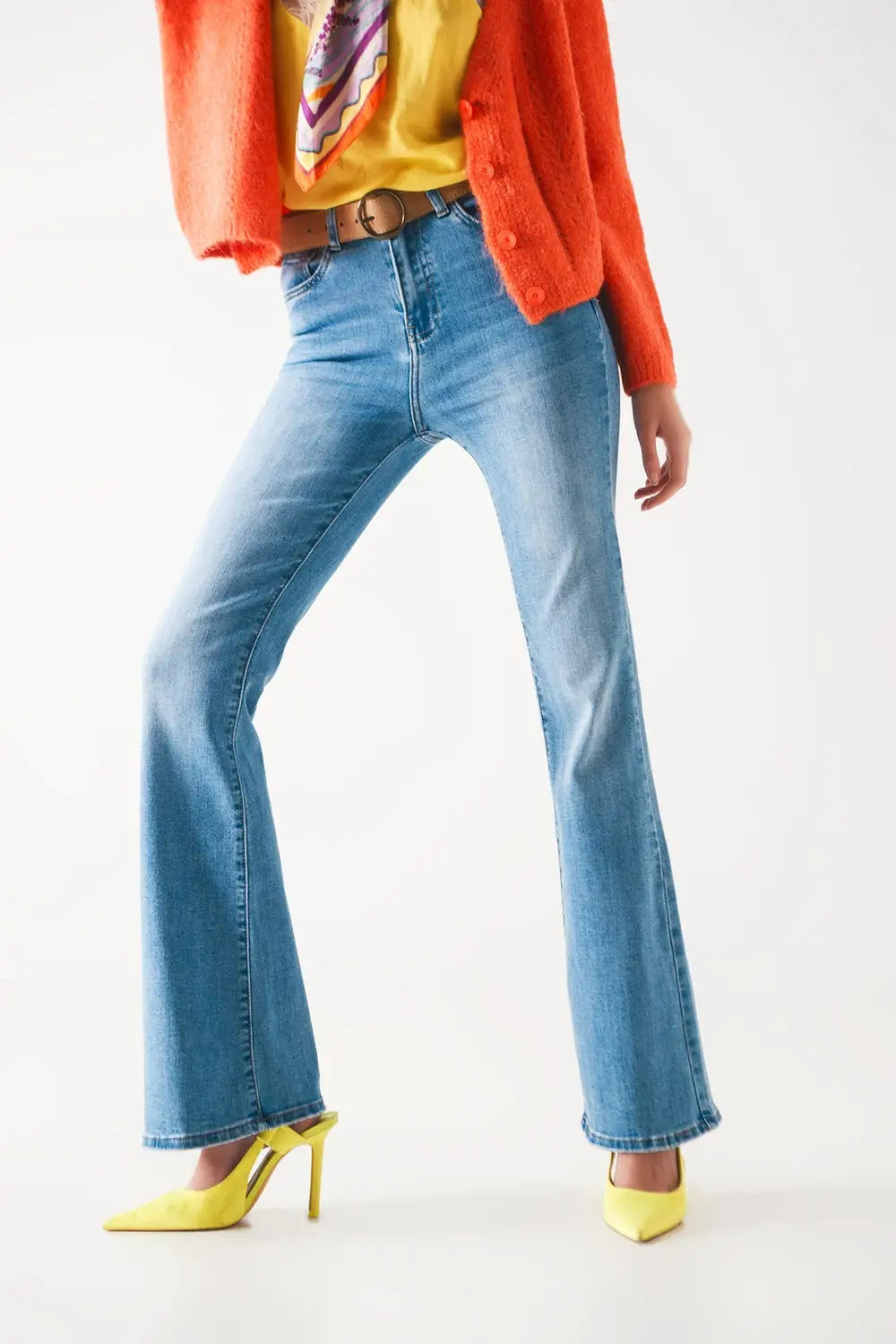 Q2 70s high flare jeans in light wash stretch