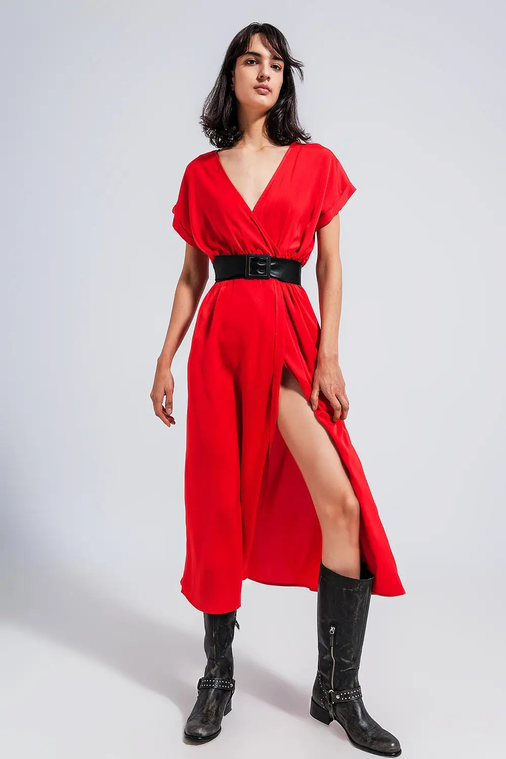 Short sleeve satin maxi dress in red - Dresses