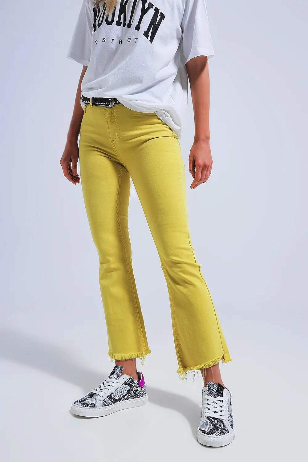 Straight Pants in yellow with wide ankles - Colored Jeans