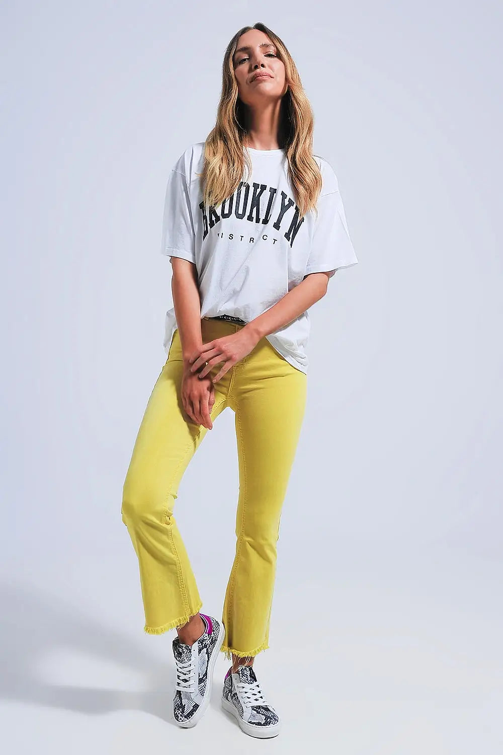 Straight Pants in yellow with wide ankles - Colored Jeans