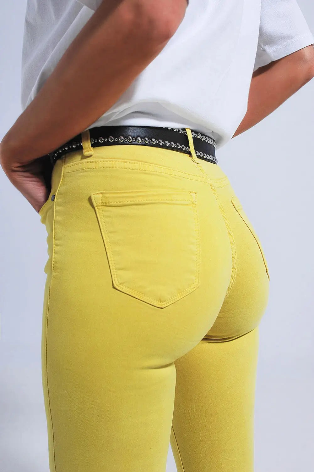 Straight Pants in yellow with wide ankles - Colored Jeans