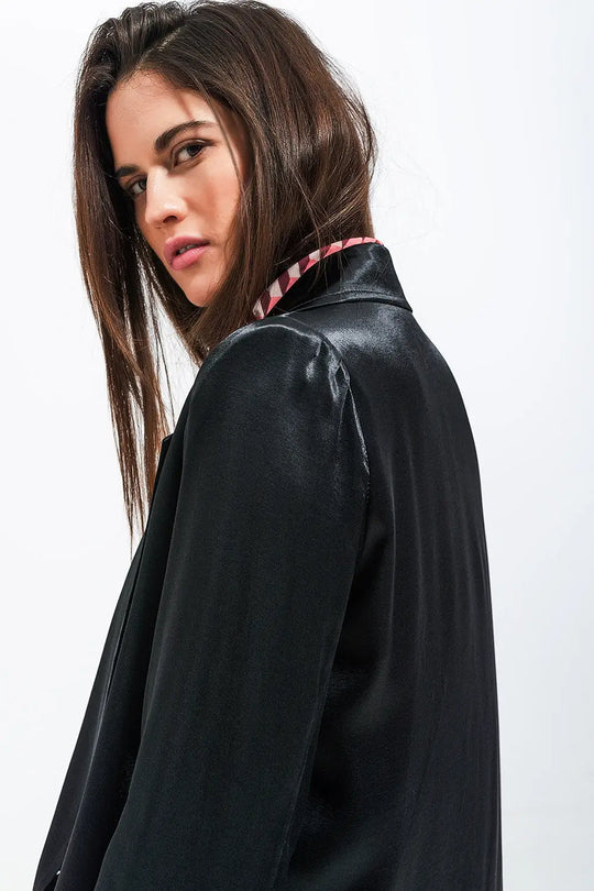 Satin blazer in black - Jackets