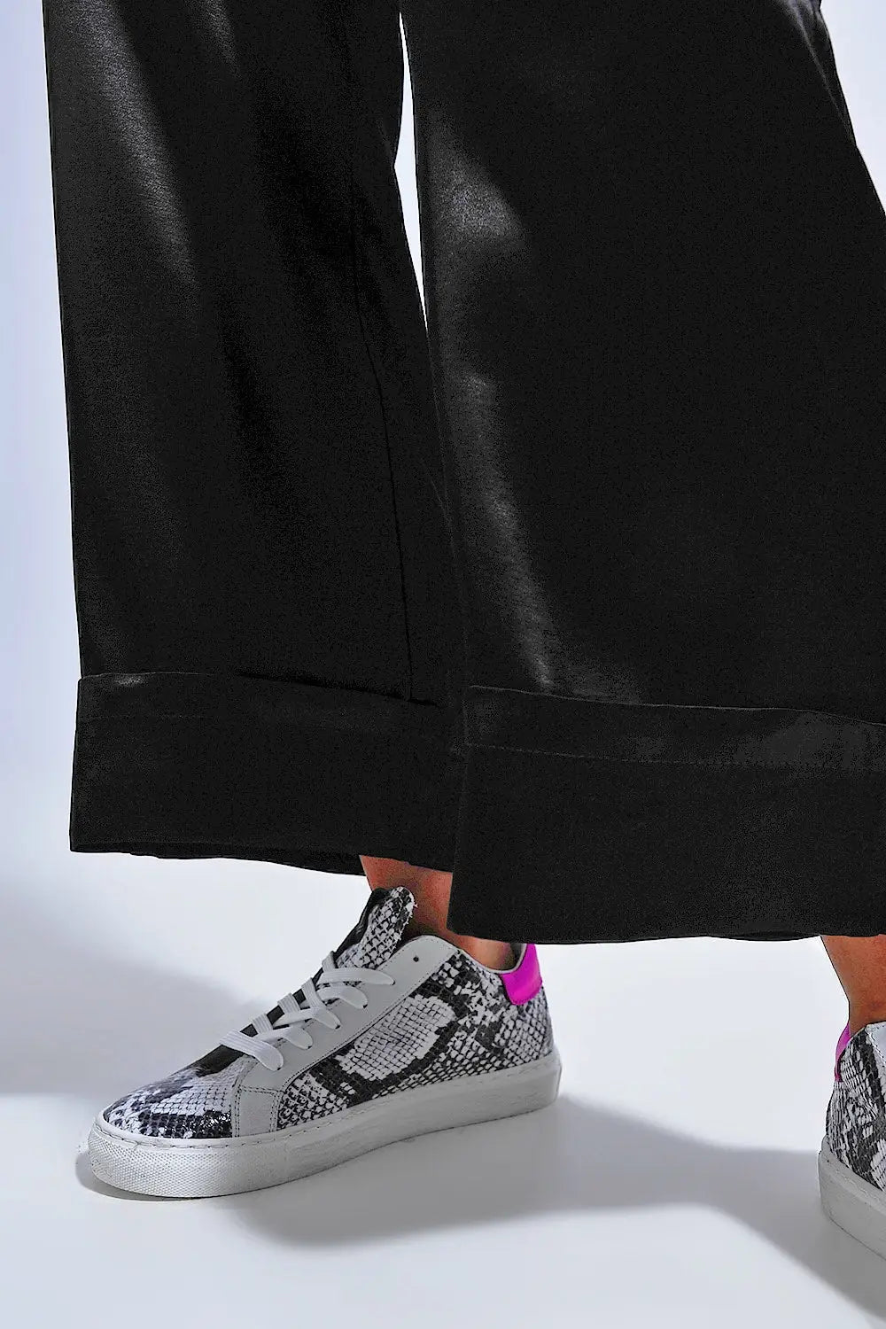 Satin wide leg suit Pants in black - Pants
