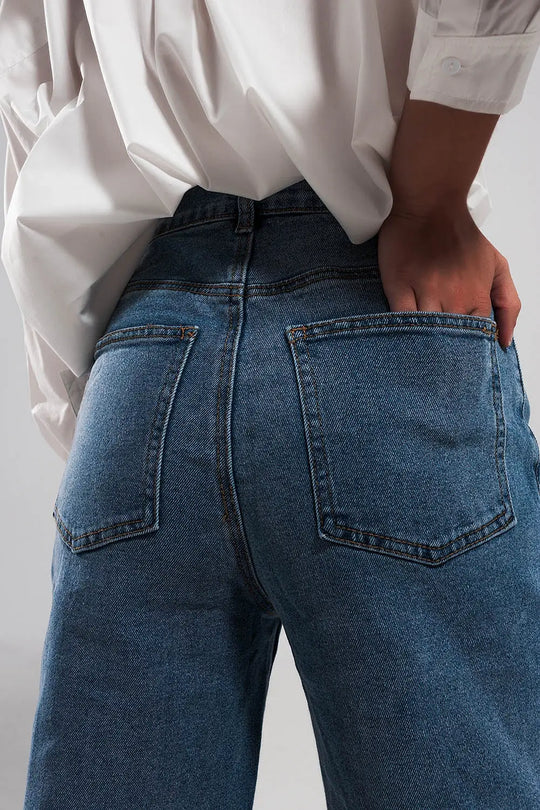 Straight jean in mid blue