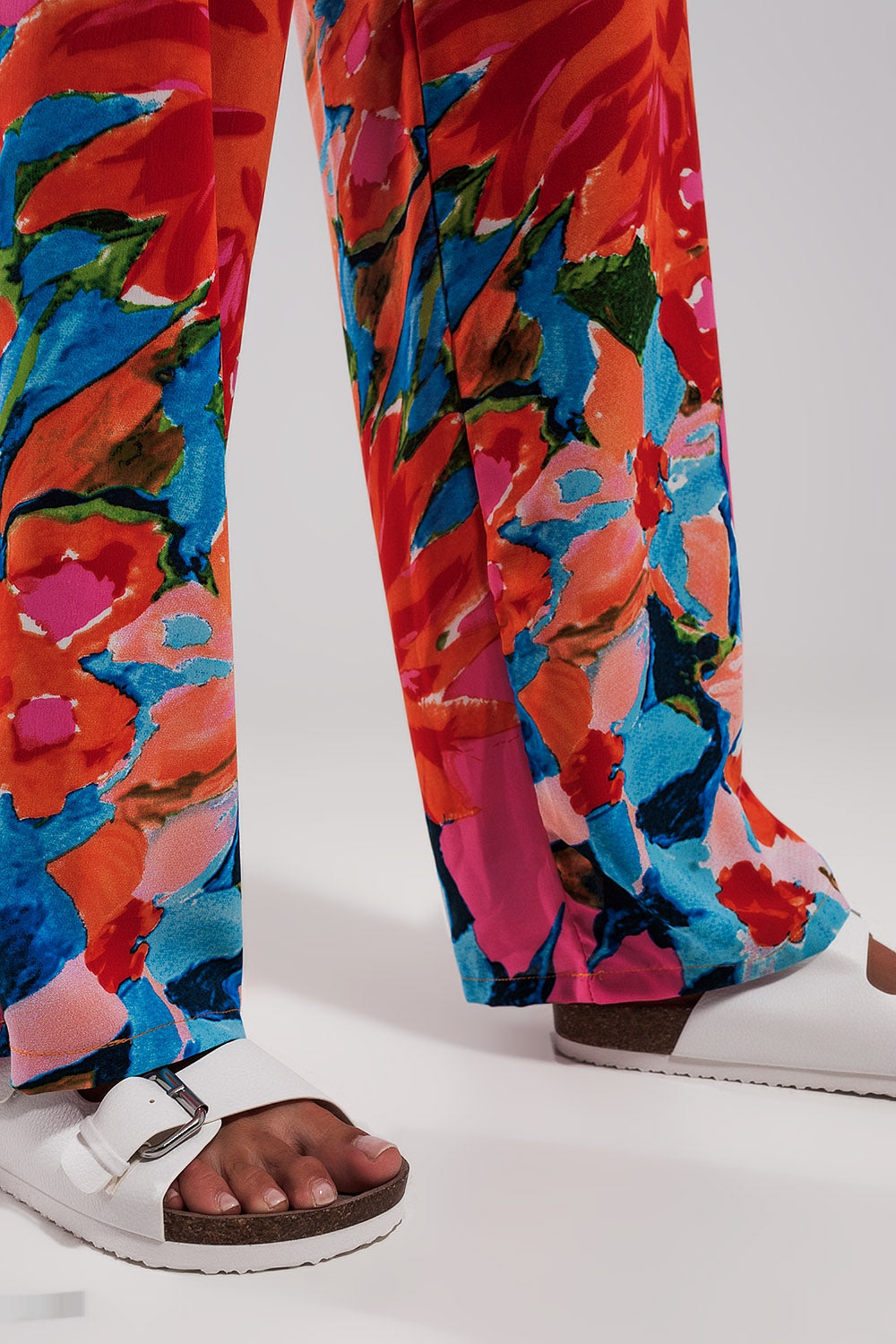 Elastic back pants in bright floral