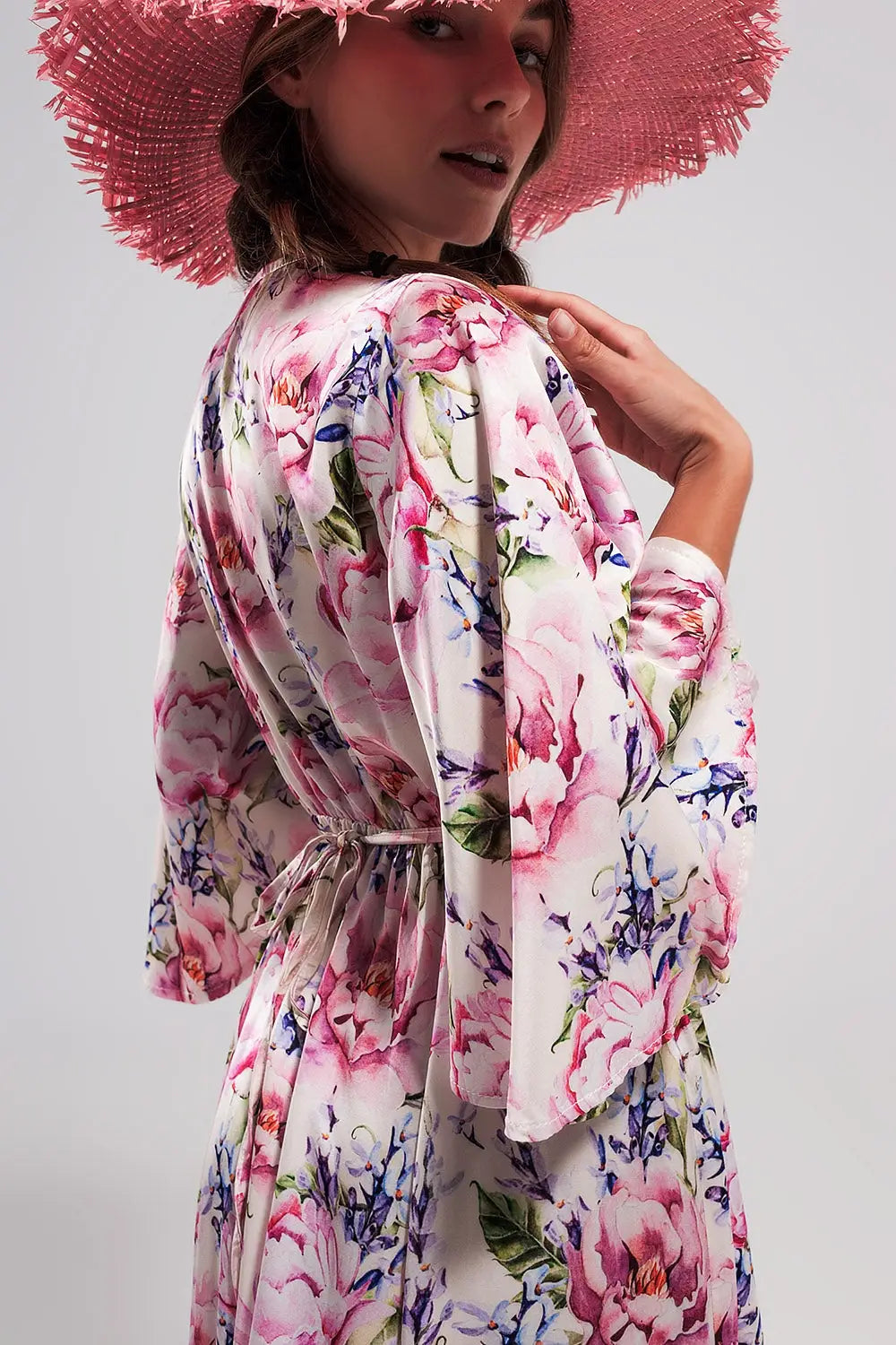 Flutter sleeve maxi dress in pink floral print - Dresses