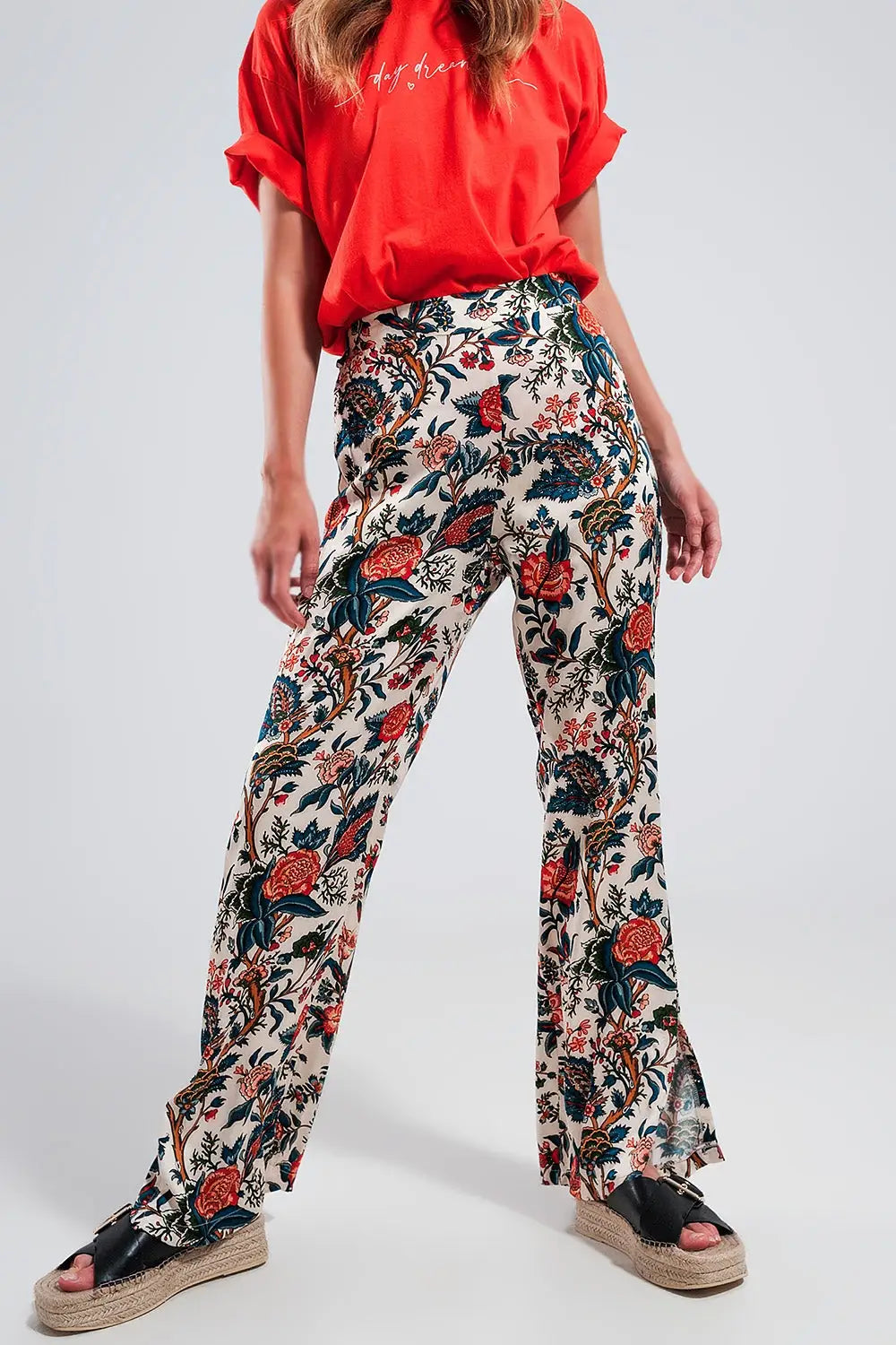 Wide leg pants in beige paisley floral - Pants
