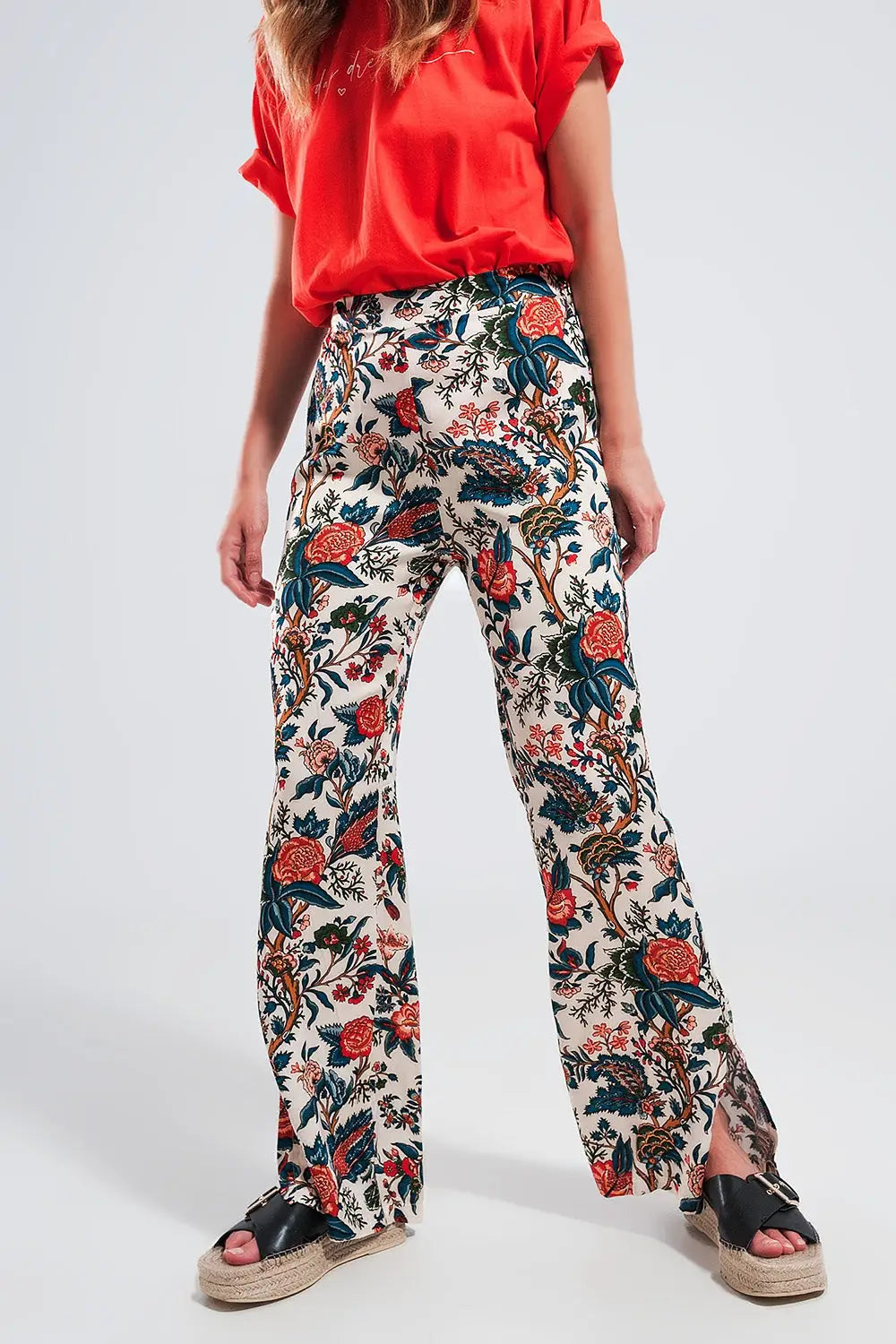 Wide leg pants in beige paisley floral - Pants