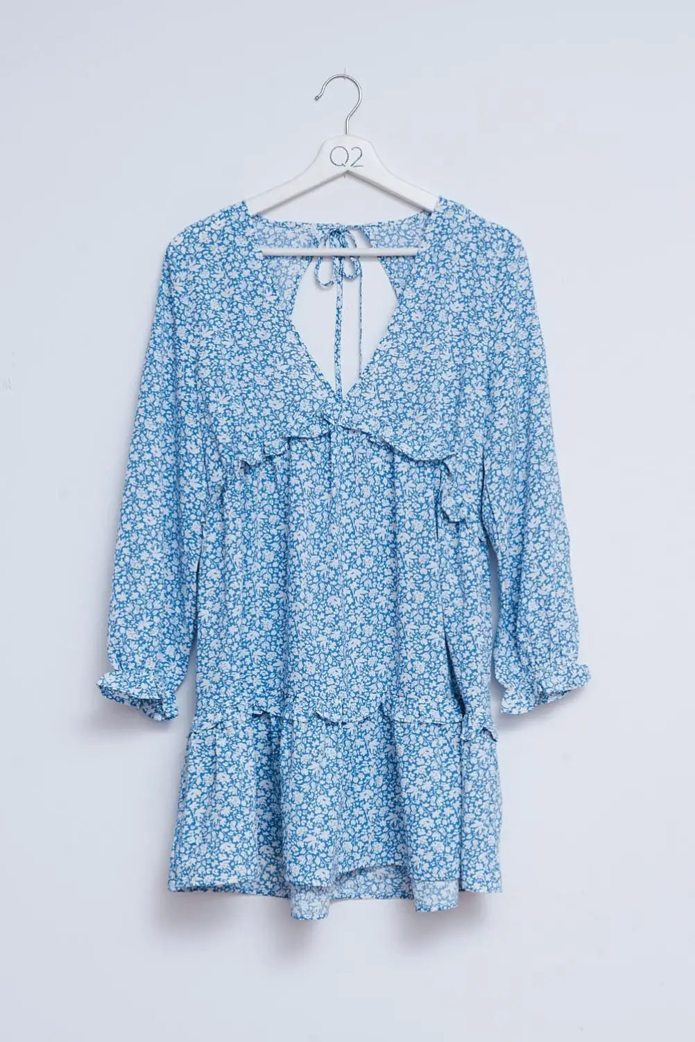 Open back mini tea dress in blue floral - Dresses