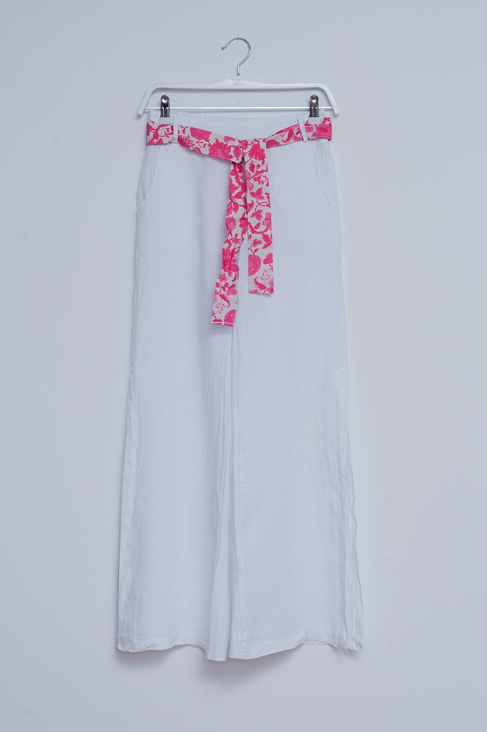 Linen Wide leg pants with side splits in white