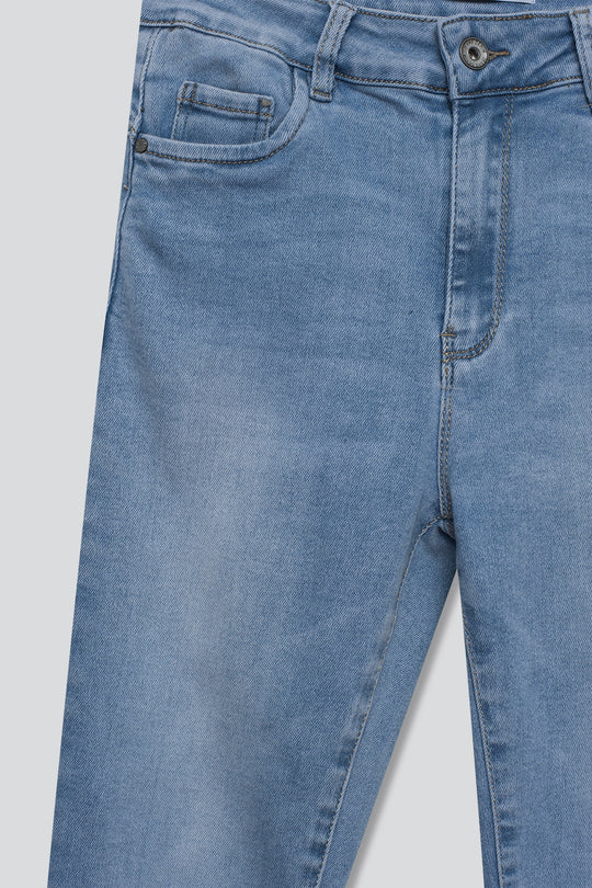 Regular Waist super Skinny Jeans in Light Wash with 5 pockets